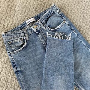 ZARA STRAIGHT LEG JEANS